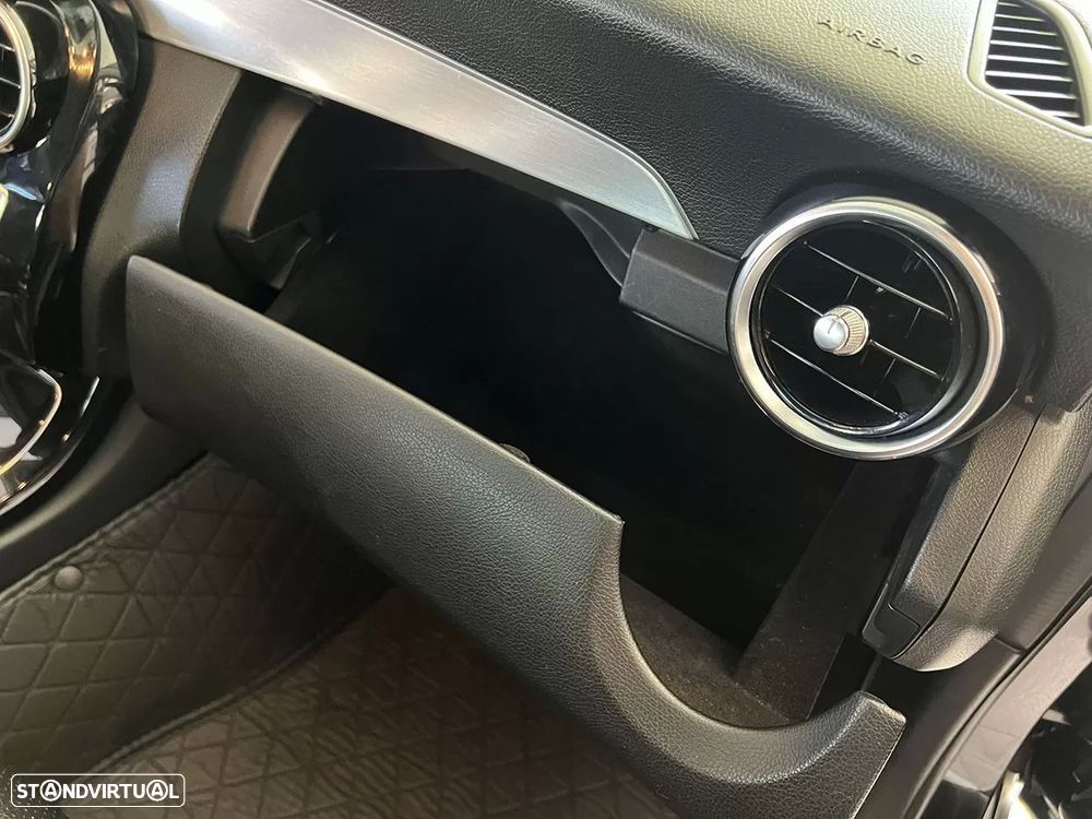 Mercedes-Benz C 200 - 19