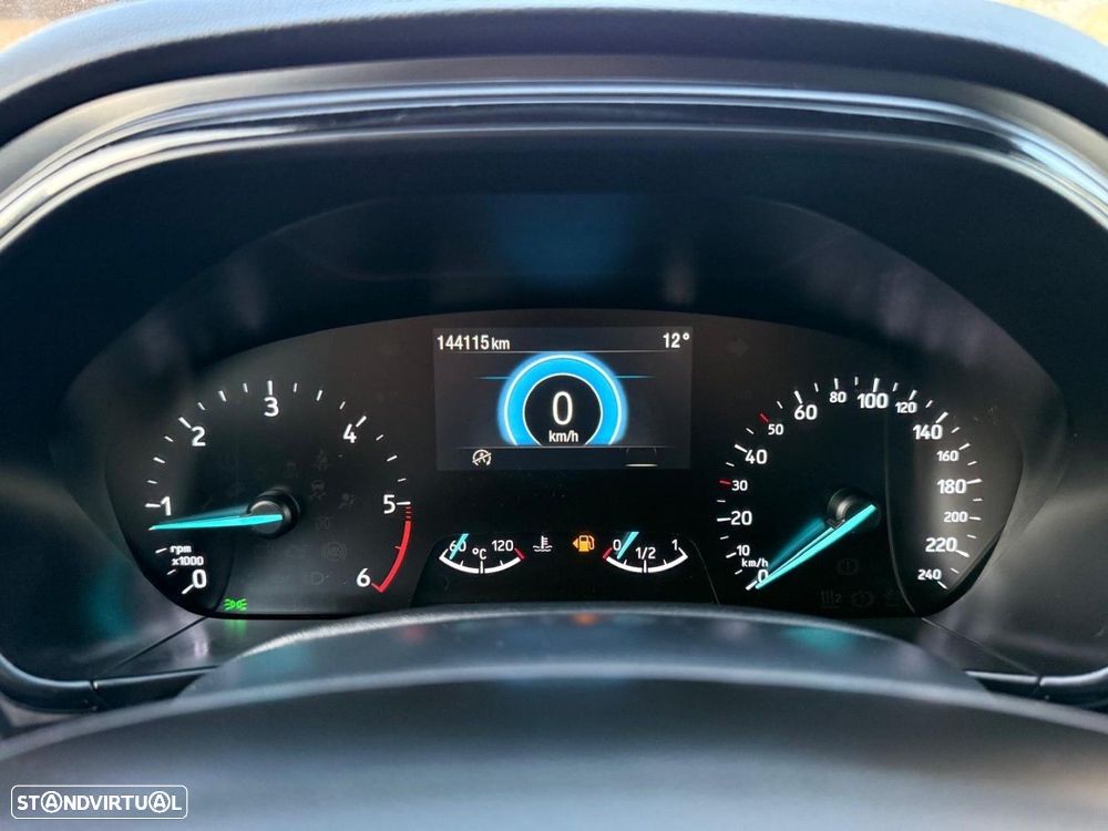 Ford Focus SW 1.5 TDCi EcoBlue ST-Line - 28