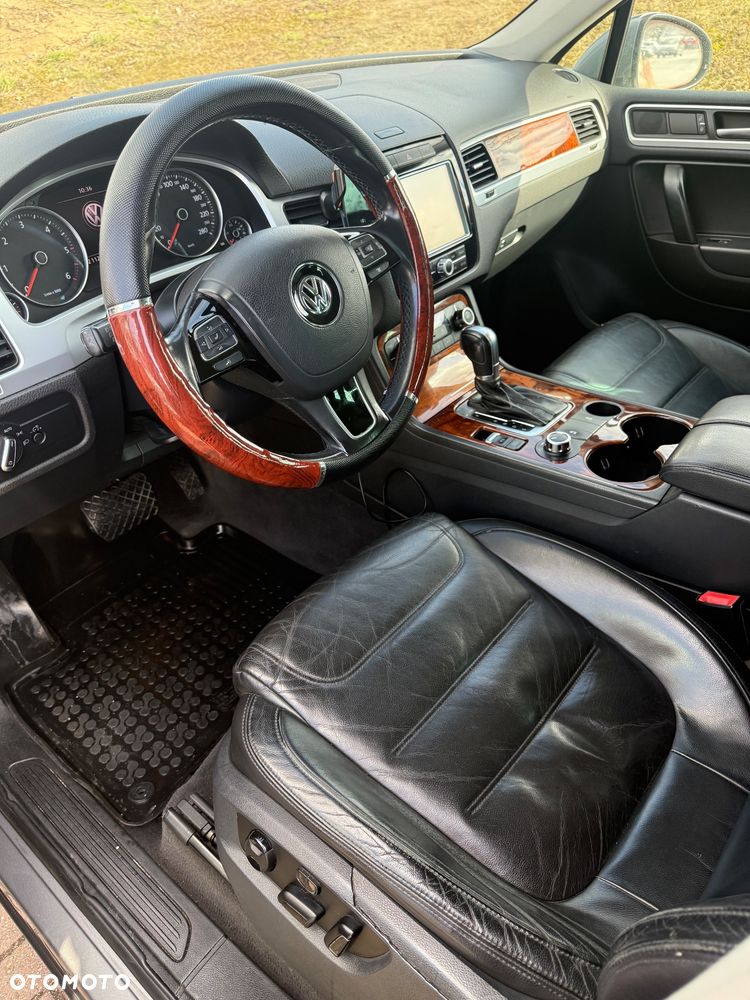 Volkswagen Touareg 3.0 V6 TDI BMT - 19