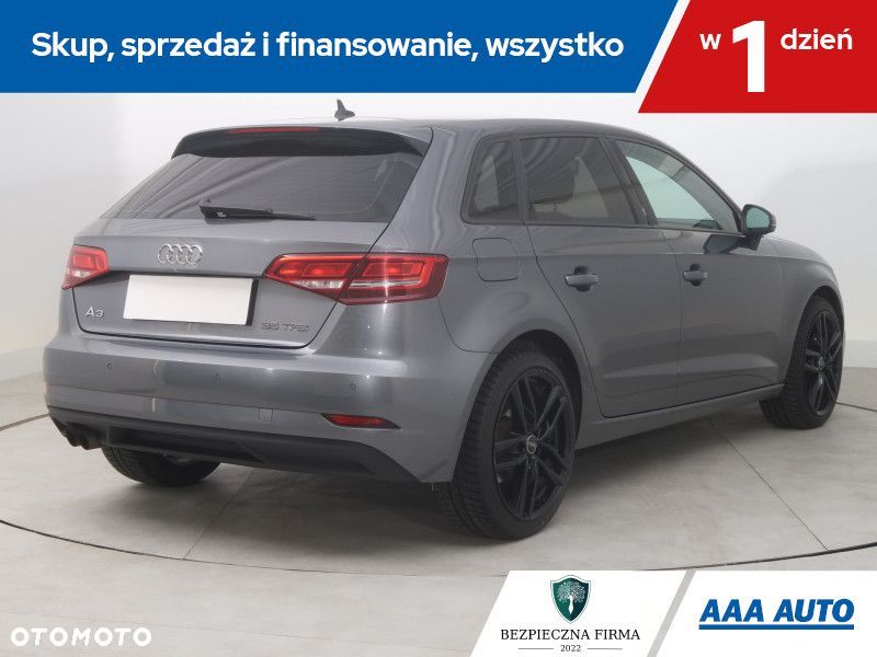 Audi A3 Sportback - 6