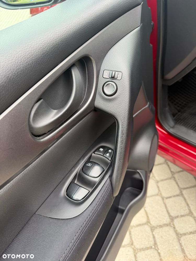 Nissan Qashqai 1.5 dCi Visia - 21