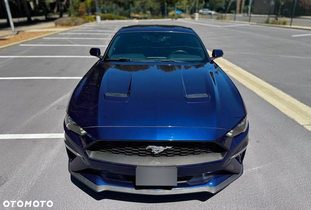 Ford Mustang - 8