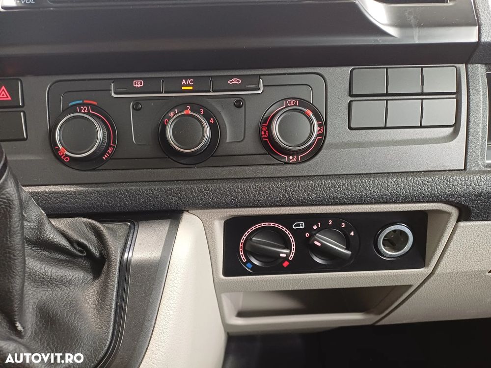 Volkswagen Caravelle LR Comfortline DSG - 13