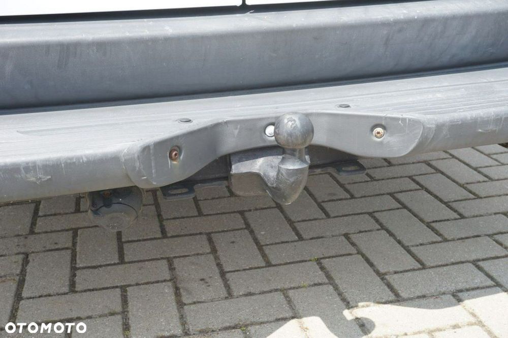 Mercedes-Benz Sprinter - 33