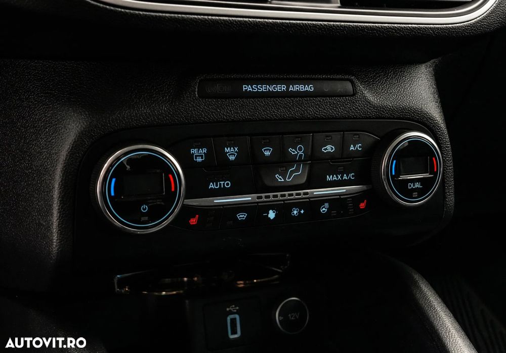 Ford Focus 1.5 EcoBlue Titanium - 20