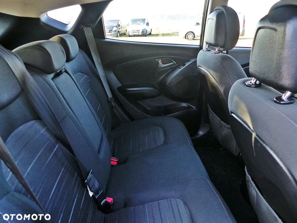 Hyundai ix35 1.7 CRDi 2WD blue Comfort - 22