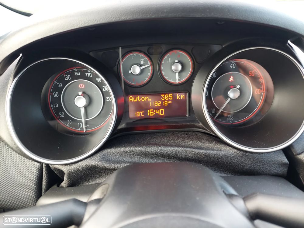 Fiat Punto 1.3 M-Jet Easy S&S - 11