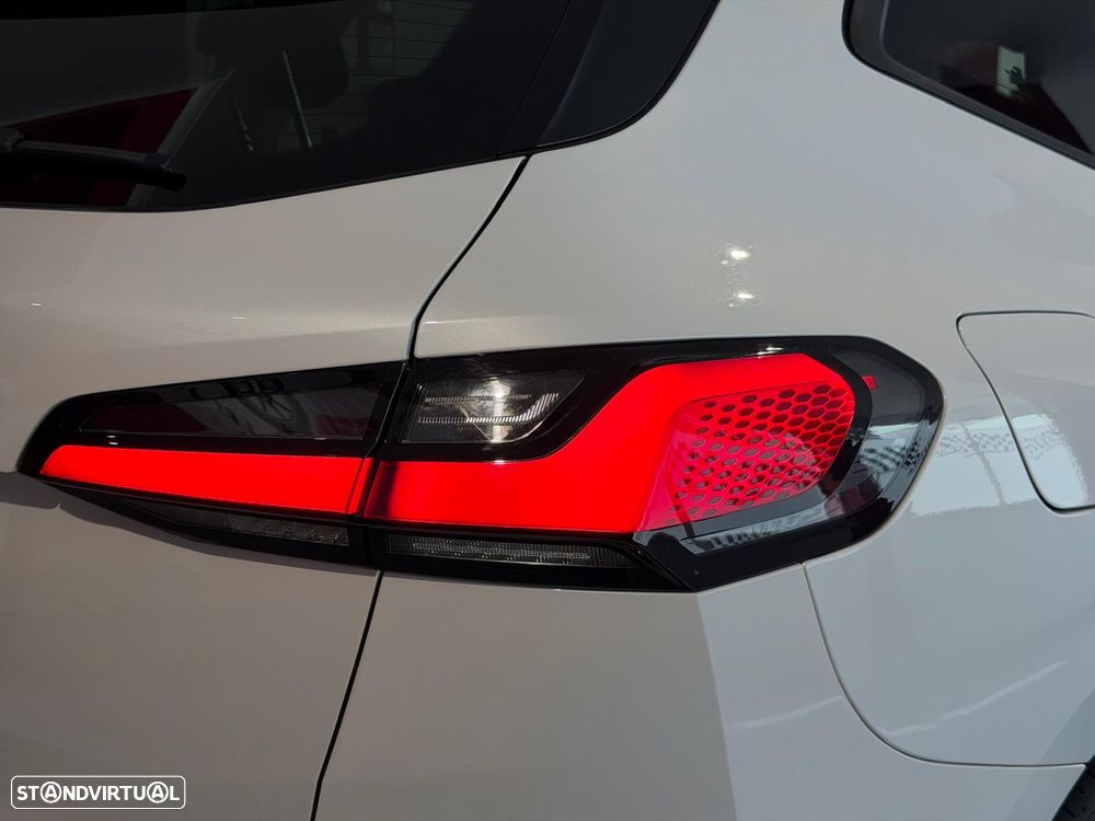 BMW 218 Active Tourer i Line Luxury Auto - 8