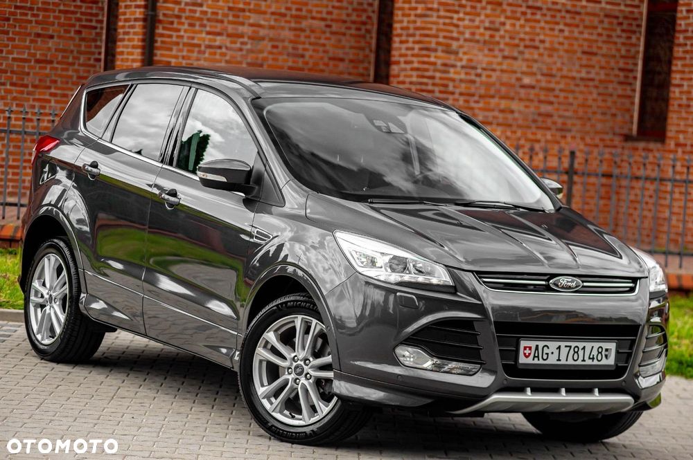 Ford Kuga 1.5 EcoBoost 4x4 Titanium - 1