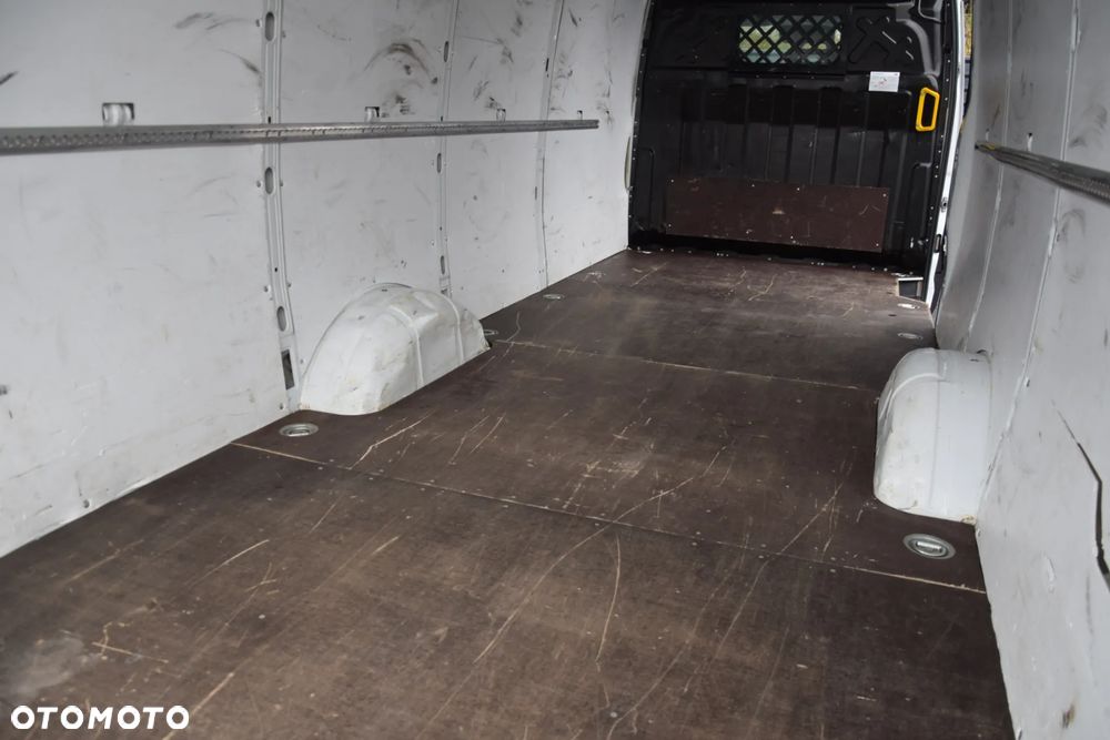 Iveco DAILY MAXI 35S16 / 2.3 - 160 KM / NOWY MODEL / 3 OSOBY / DOSTAWCZE / BLASZAK / KLIMA / CZUJNIKI COFANIA / TRYB CITY-ECO / 2023 / SERWISOWANY / SPROWADZONY Z NIEMIEC - 21