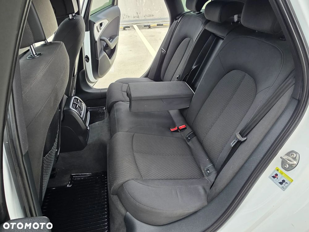 Audi A6 Avant 2.0 TDI Ultra DPF S tronic - 14
