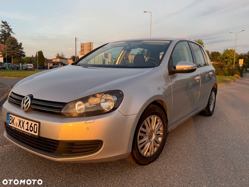 Volkswagen Golf - 2