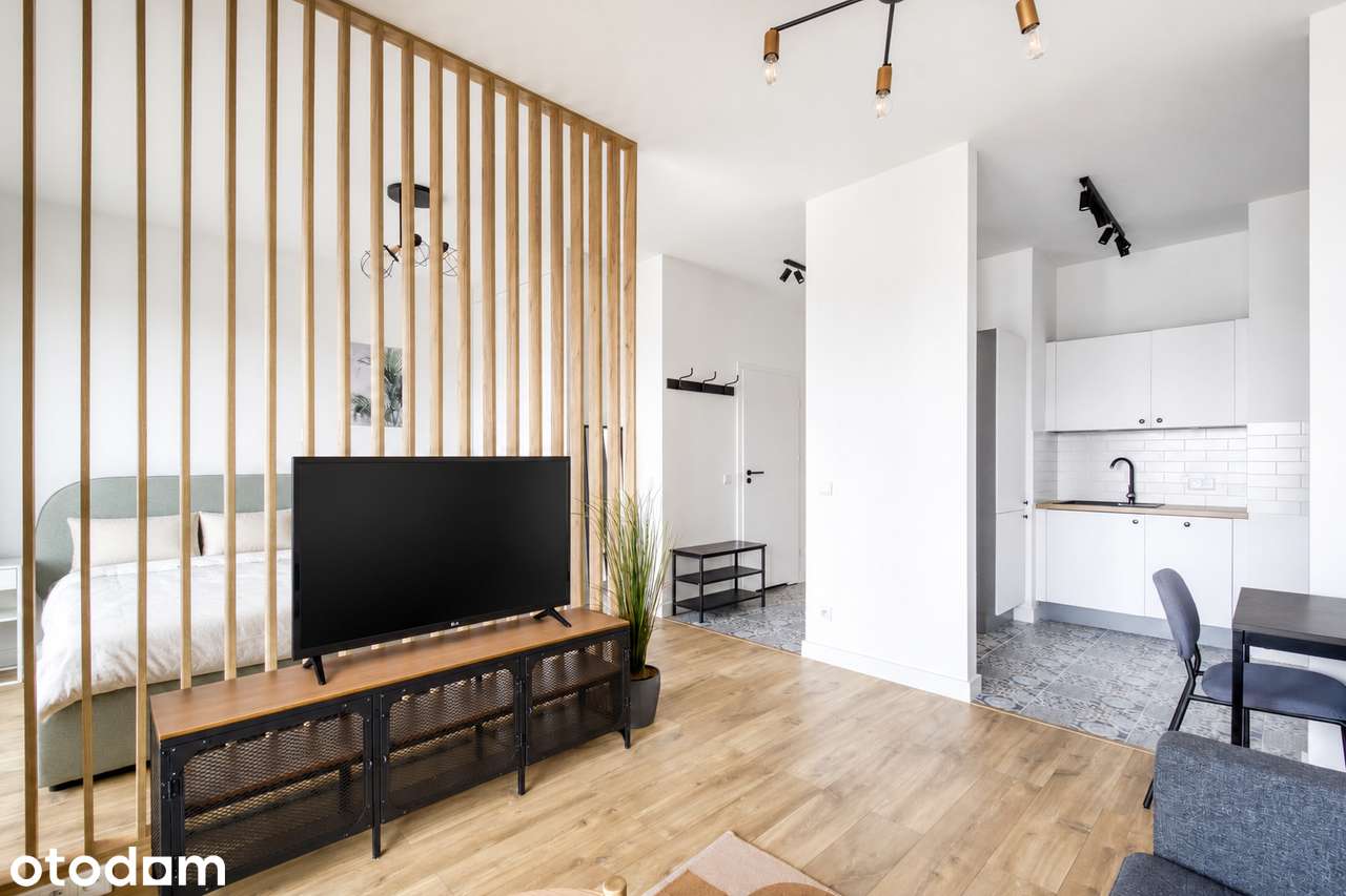 З паркоўкай: Студыя, Wola, 37m², фота 2