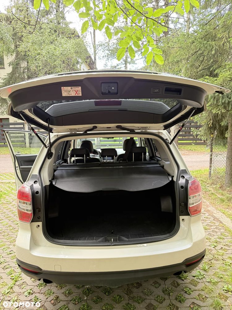Subaru Forester 2.0 XT Comfort Lineartronic - 11