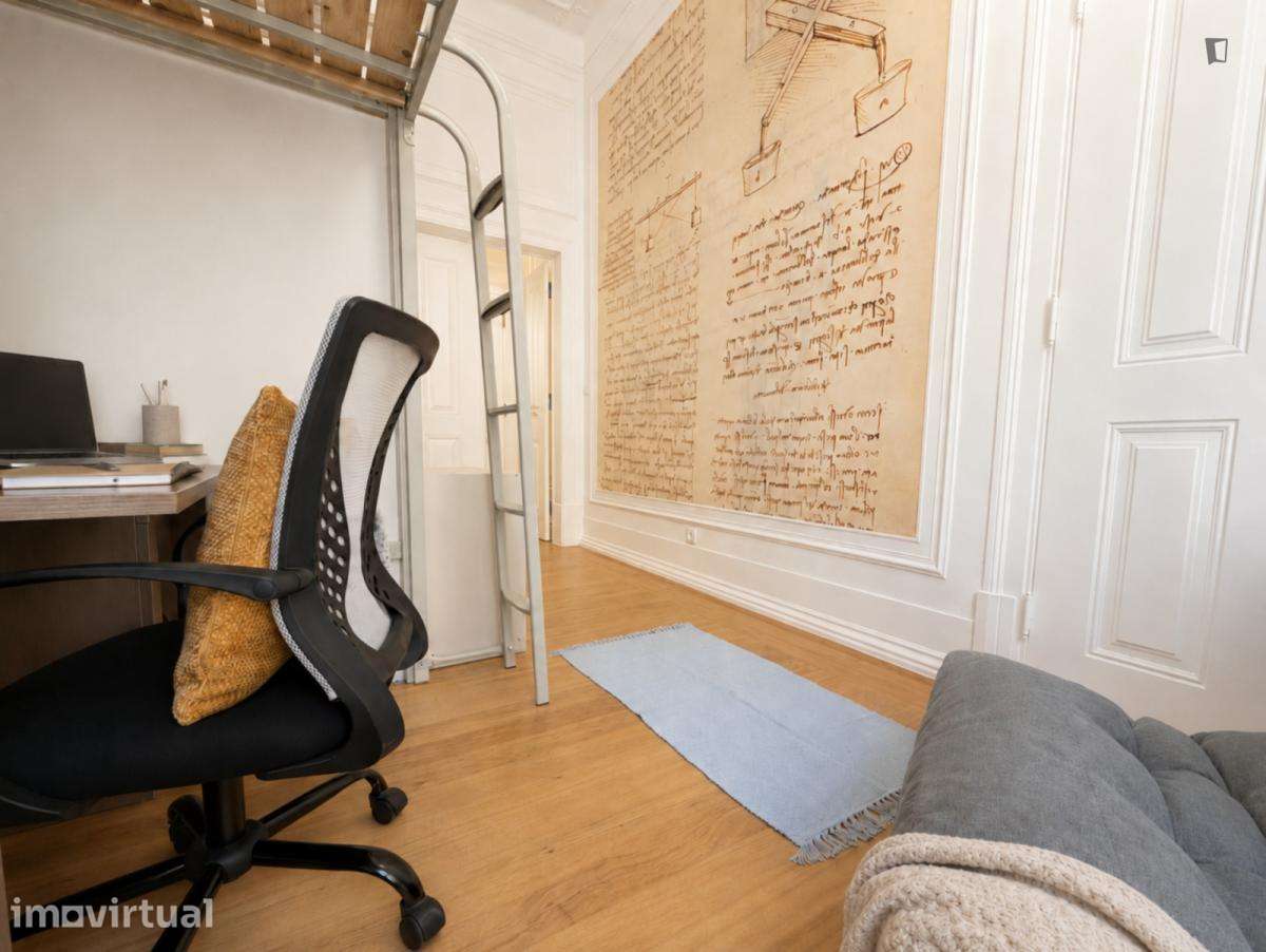 Quarto - localizado em Intendente Lisbon - Grande imagem: 4/14