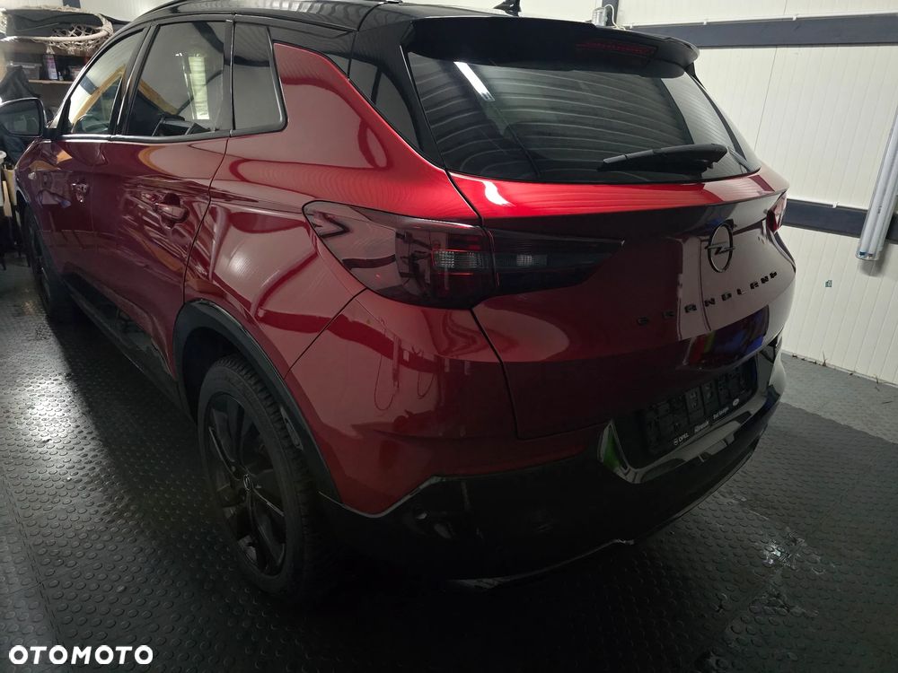 Opel Grandland 1.2 DI GS Line - 4