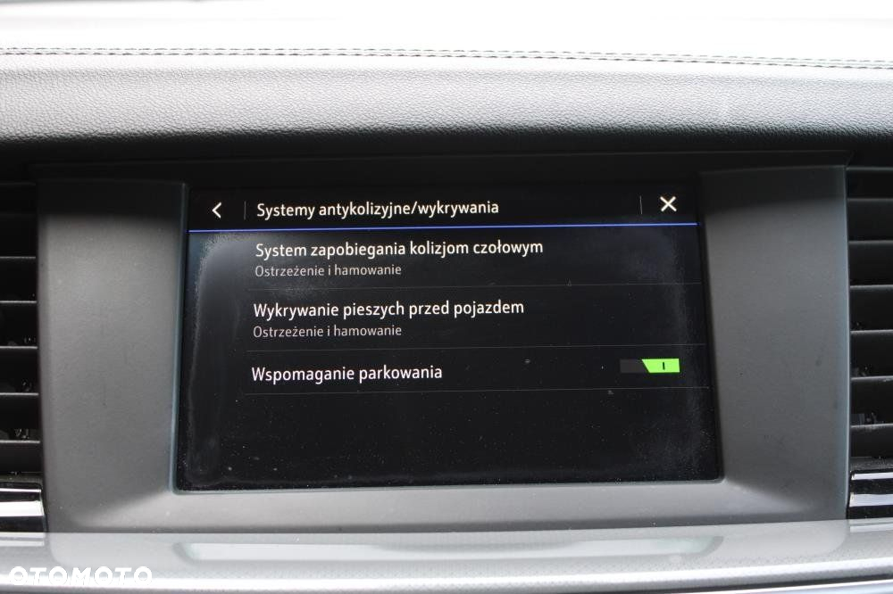 Opel Insignia - 22