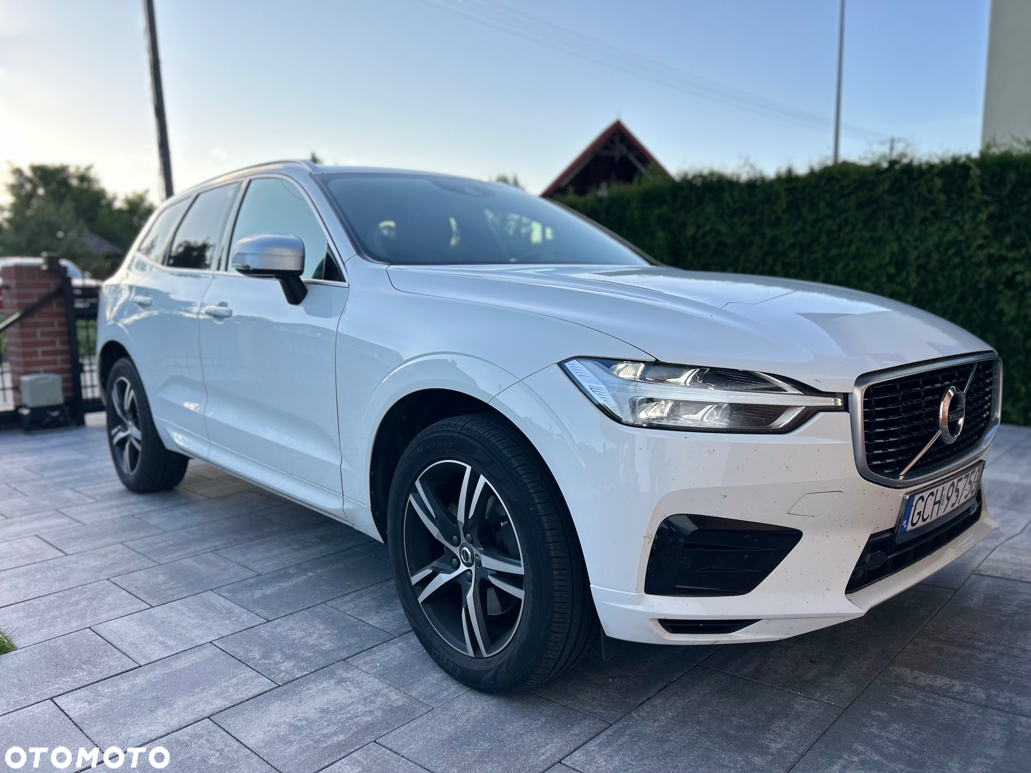 Volvo XC 60 D4 R-Design - 2