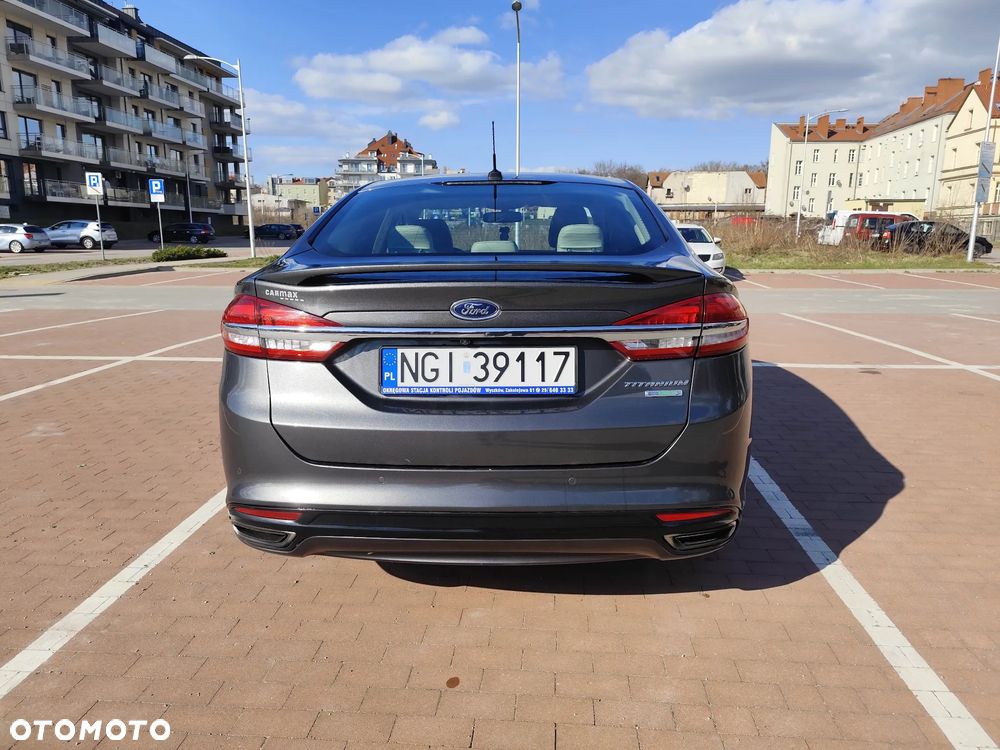 Ford Fusion 2.0 EcoBoost Titanium - 4