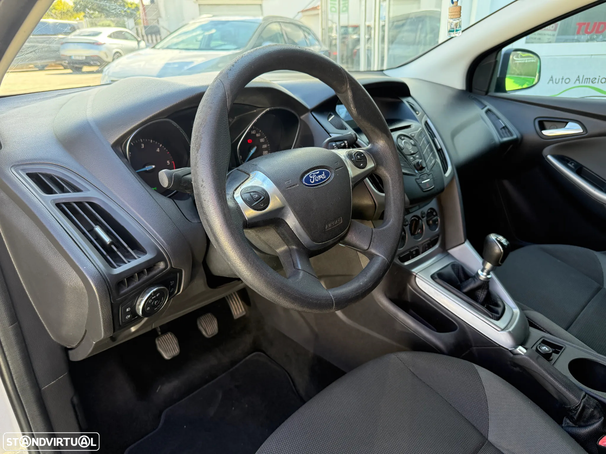 Ford Focus SW 1.6 TDCi Trend - 12
