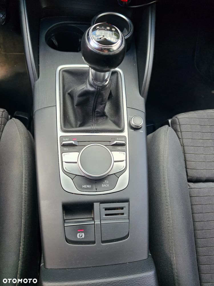 Audi A3 Sportback 2.0 TDI - 15
