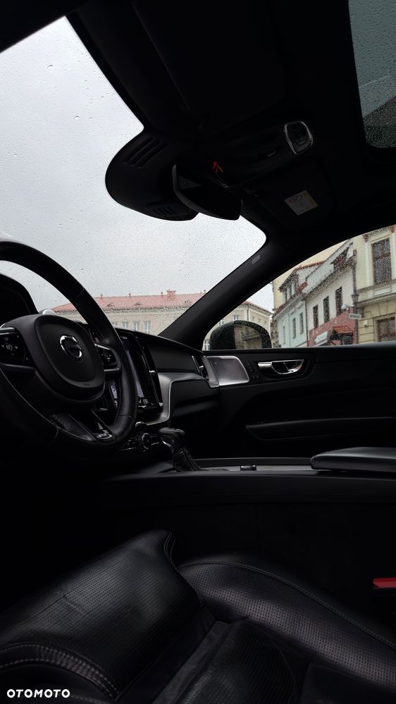 Volvo XC 60 T5 R-Design - 10