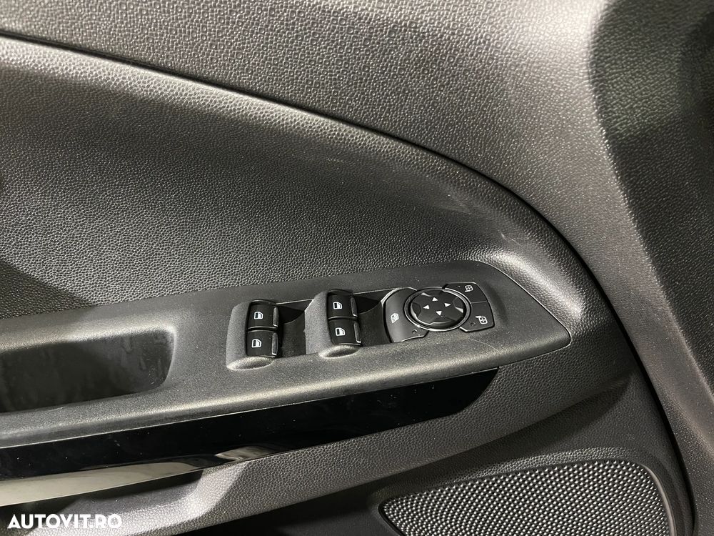 Ford EcoSport 1.5 EcoBlue Titanium - 17