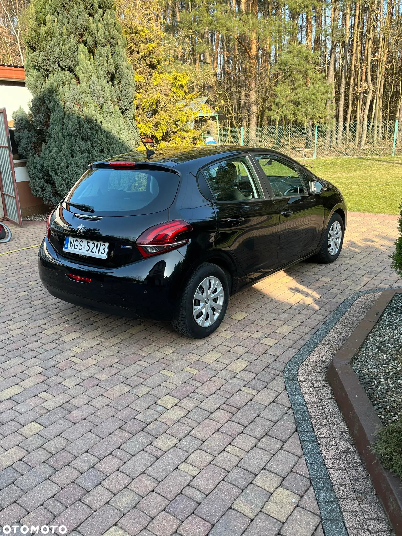 Peugeot 208 1.2 PureTech Active - 4