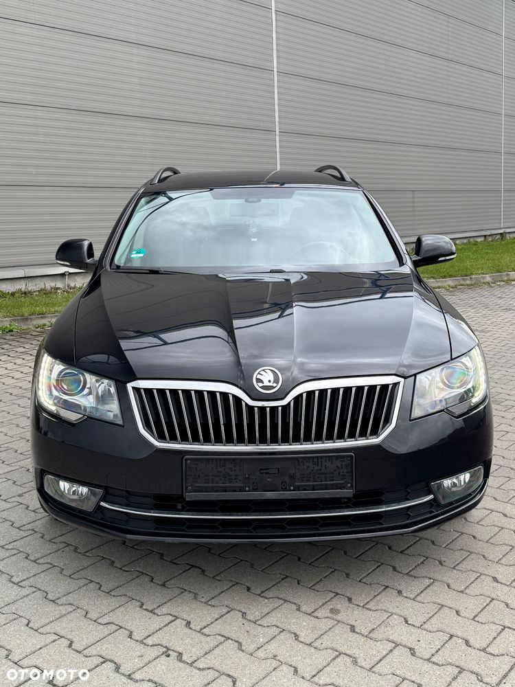 Skoda Superb 2.0 TDI Elegance DSG - 3
