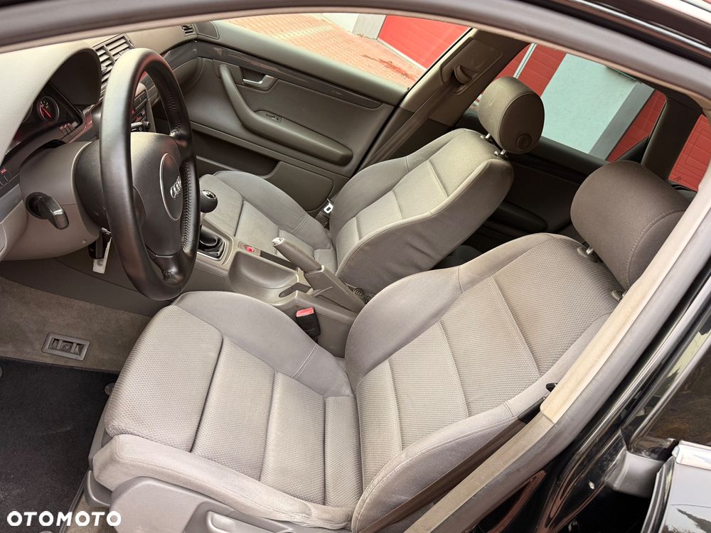 Audi A4 Avant 1.8T - 23