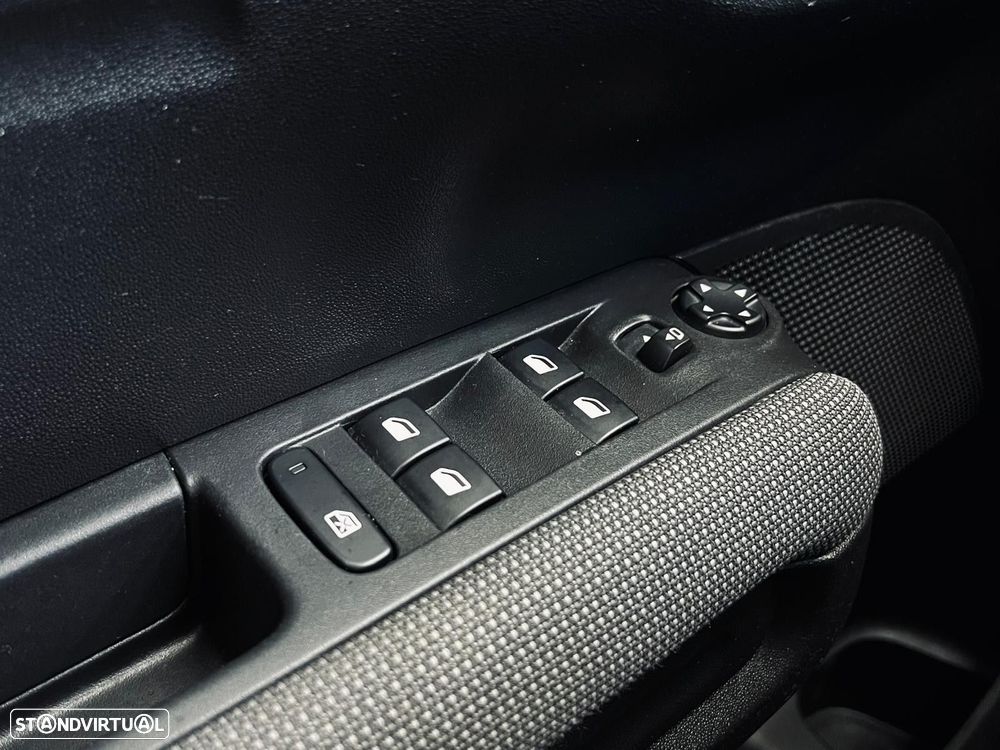 Citroën C3 Aircross 1.5 BlueHDi Shine S&S - 36