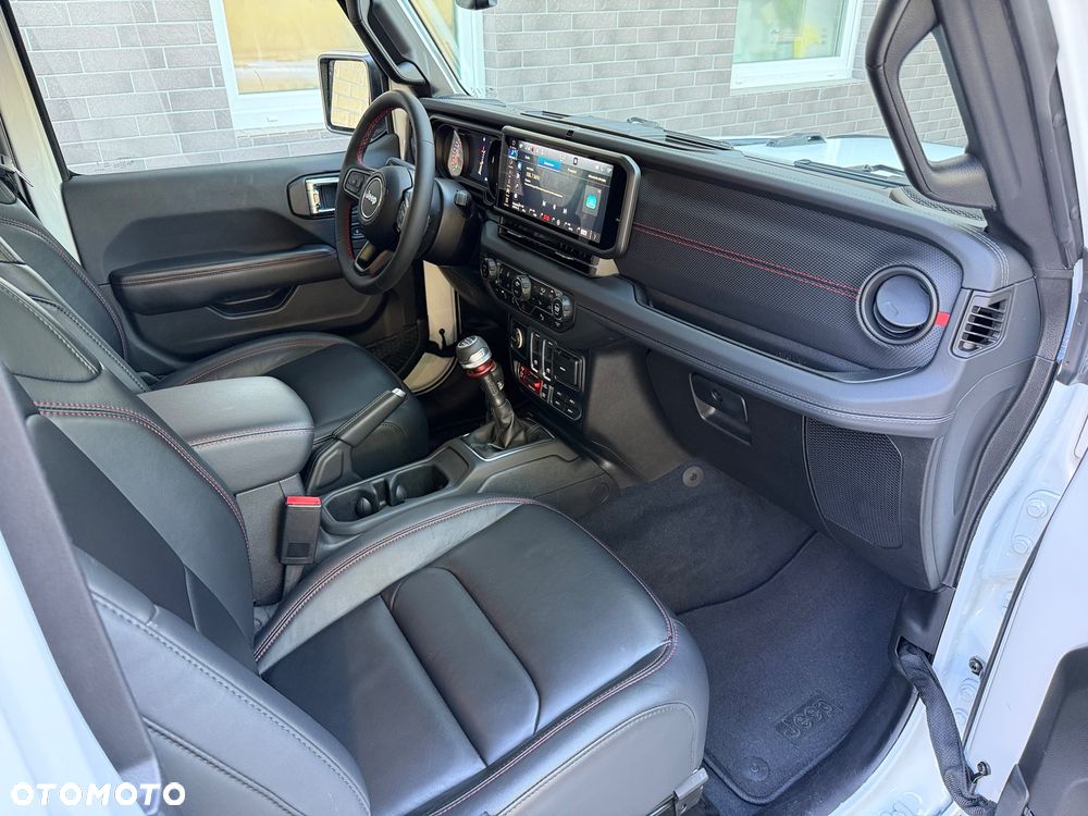 Jeep Wrangler - 31