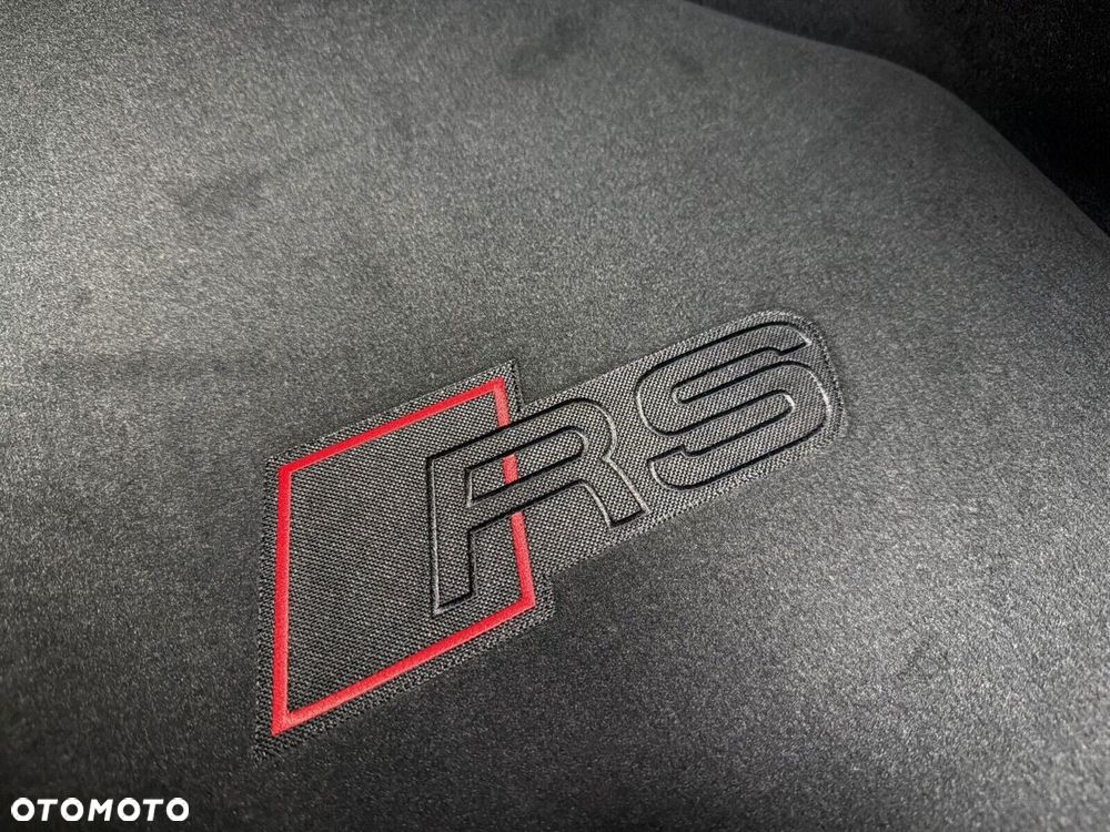 Audi RS3 Limousine - 14