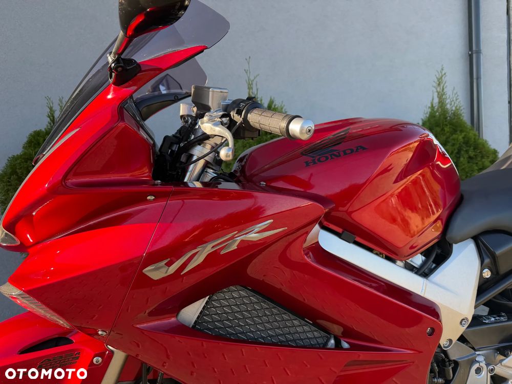 Honda VFR - 30