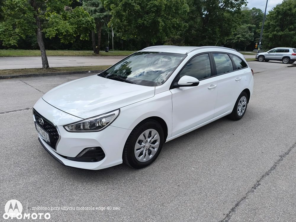 Hyundai i30 1.6 D Comfort - 10