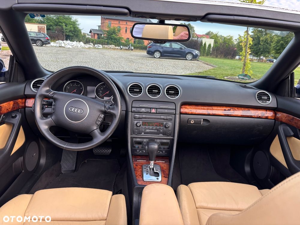 Audi A4 Cabrio 3.0 Multitronic - 28