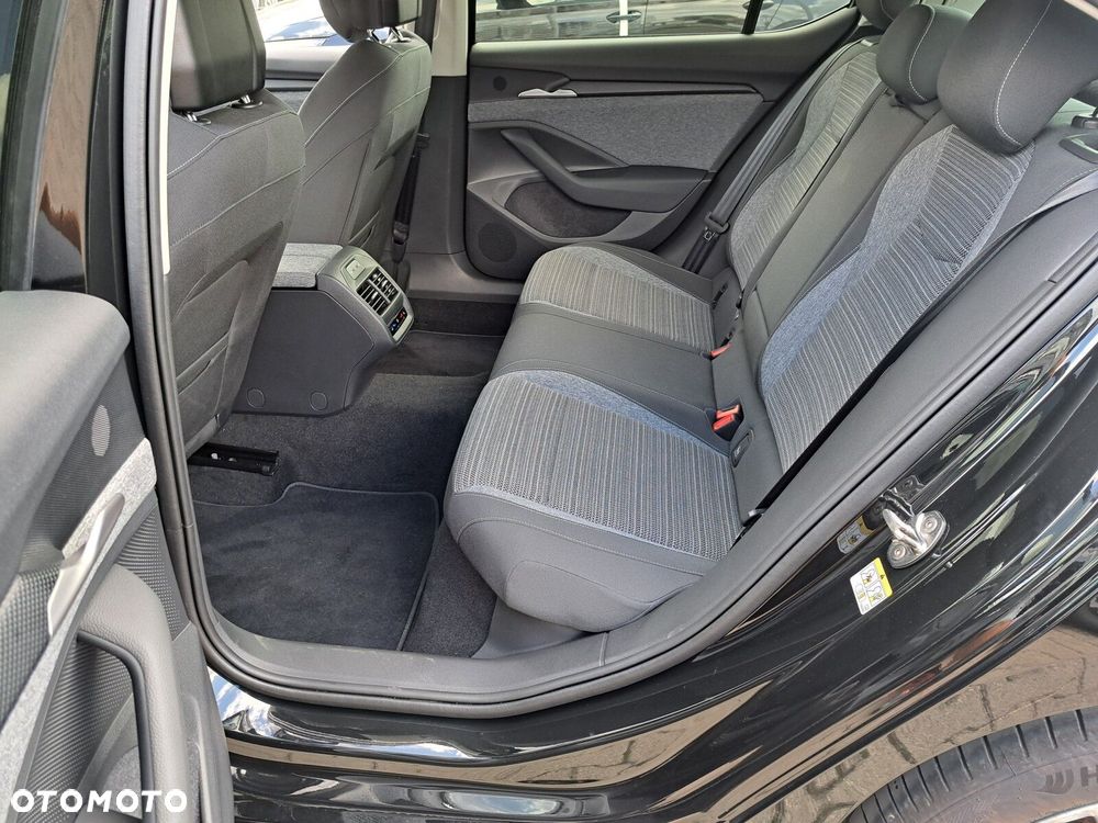 Skoda Superb 1.5 TSI mHEV Selection DSG - 29