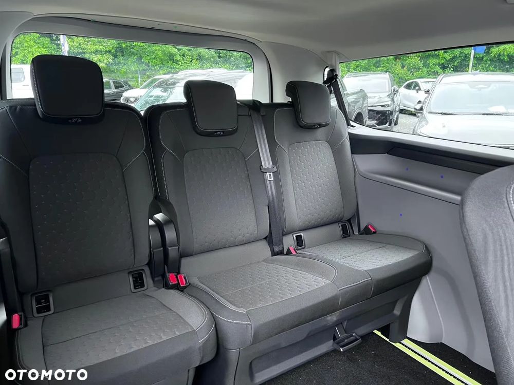 Ford Tourneo Custom 2.0 EcoBlue 320 L2 Titanium - 17