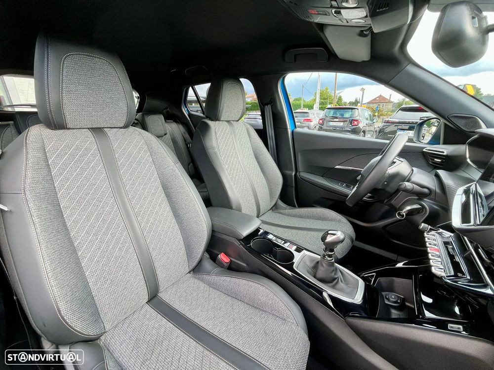 Peugeot 2008 1.2 PureTech Allure - 13