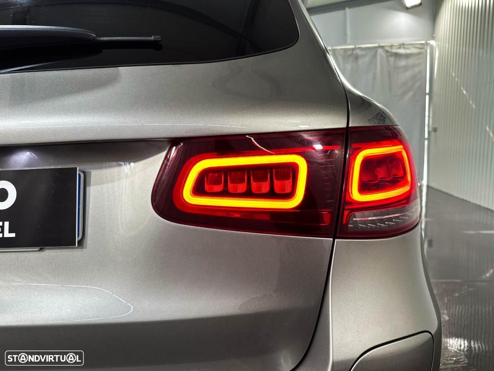 Mercedes-Benz GLC 300 de 4Matic 9G-TRONIC AMG Line - 60