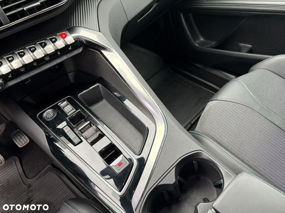 Peugeot 3008 1.2 PureTech Allure Pack S&S EAT8 - 22