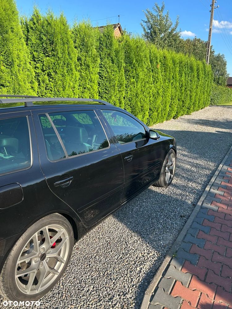 Skoda Octavia 2.0 TFSI RS - 2