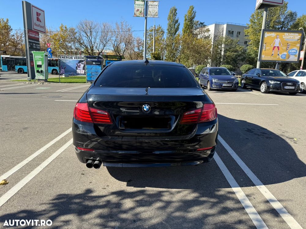 BMW Seria 5 525d xDrive - 7