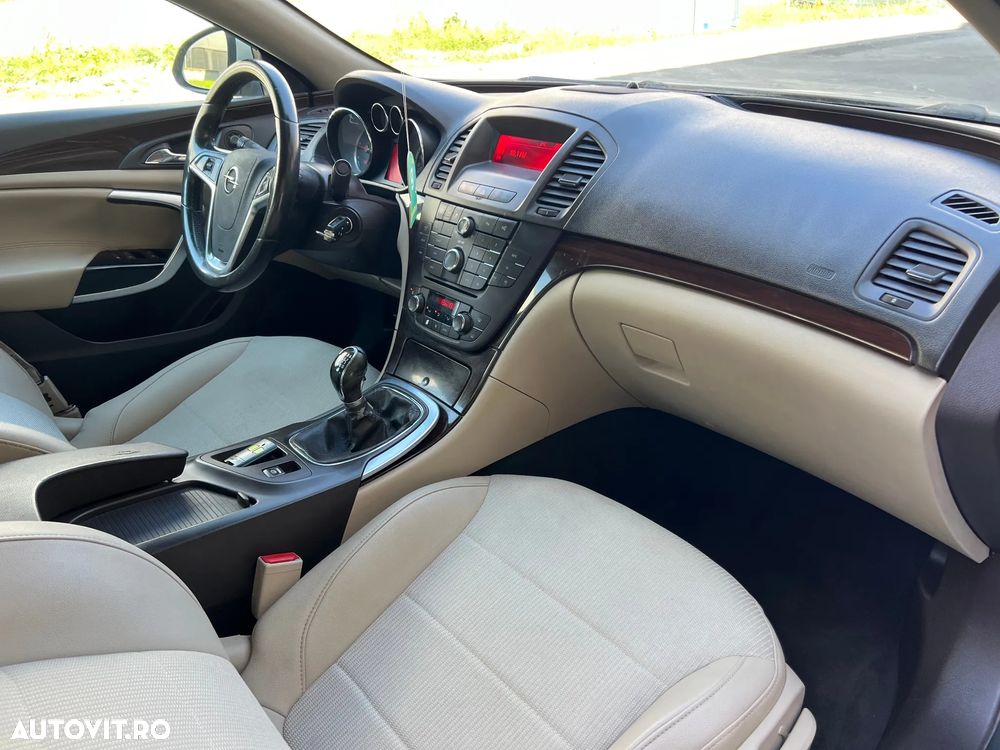 Opel Insignia 2.0 CDTI Sport - 27