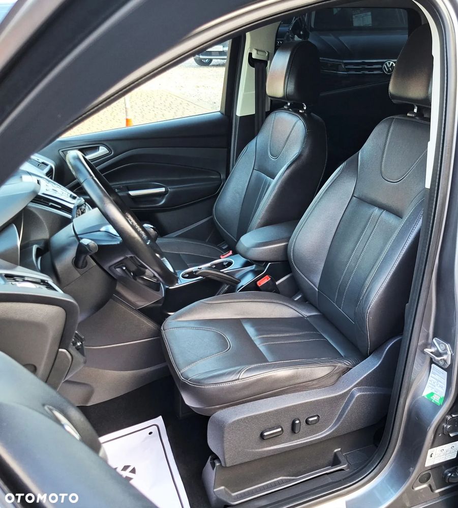 Ford Kuga 2.0 TDCi 4x4 Titanium - 19