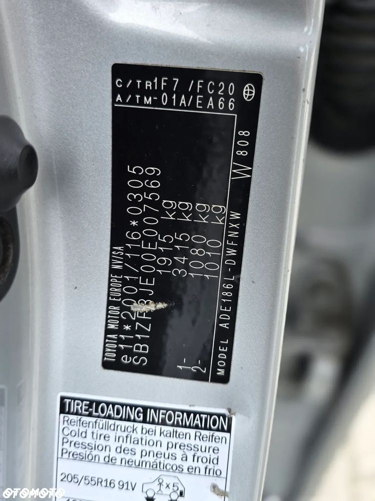 Toyota Auris 2.0 D-4D Prestige - 37