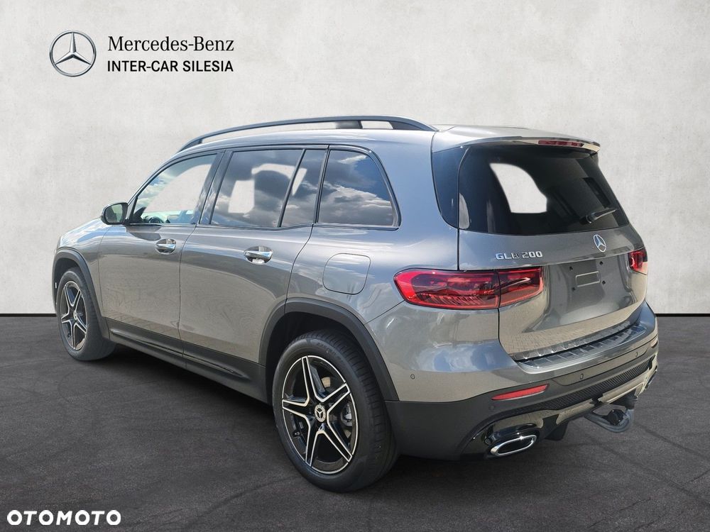Mercedes-Benz GLB - 8