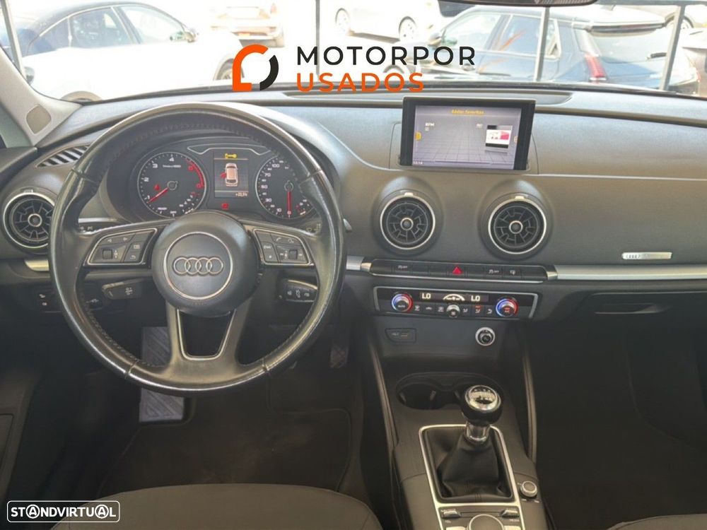 Audi A3 Sportback 1.6 TDI Attraction - 9