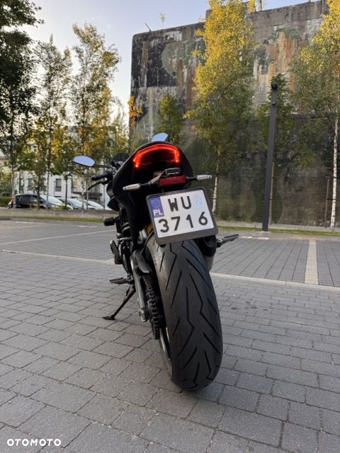 Ducati Monster - 4