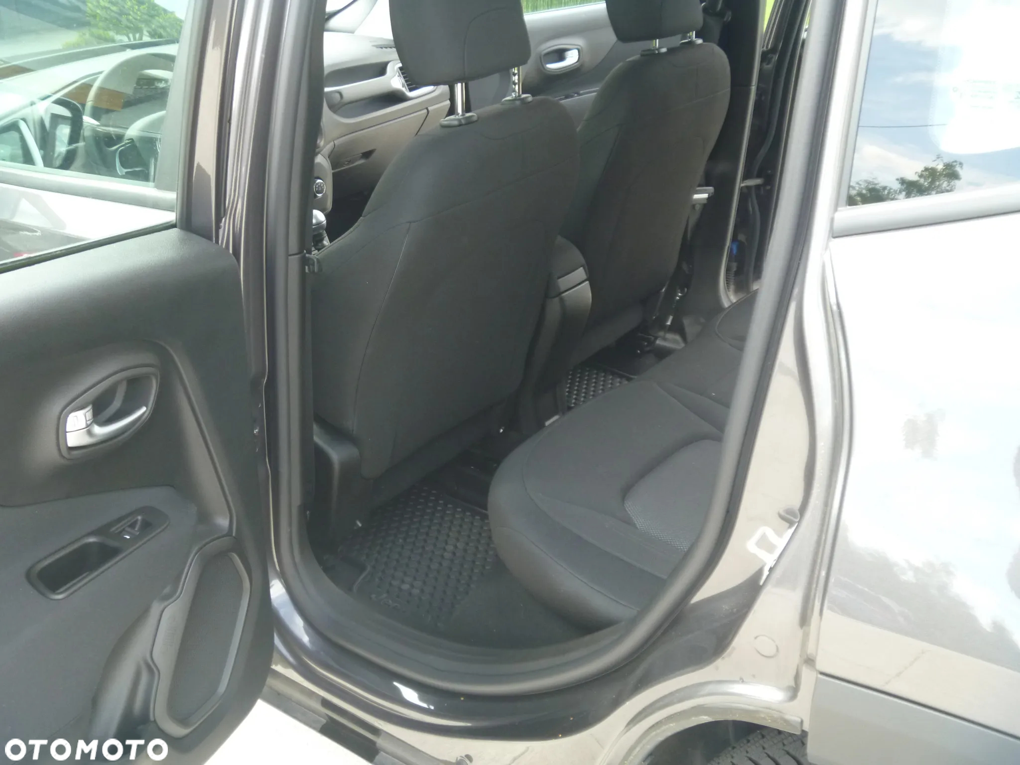 Jeep Renegade 1.0 GSE T3 Turbo Sport FWD S&S - 19